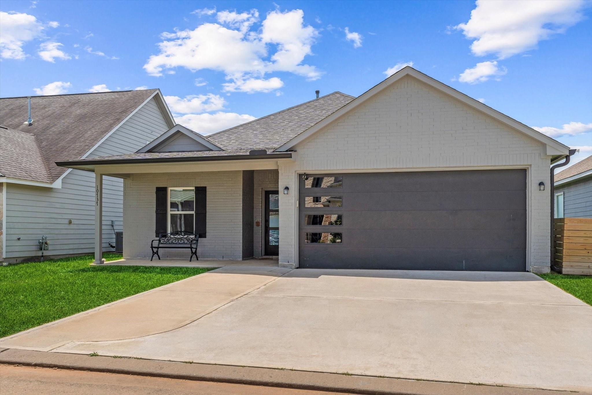 10737 S Lake Mist Lane
