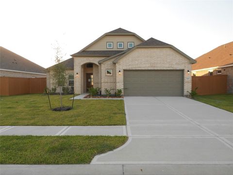 Photo of 1041 Comal Trail, Dayton, TX 77535 (MLS # 48562625)