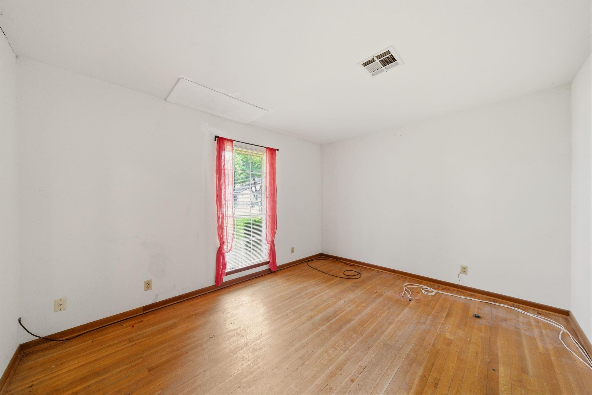 1501 Early Lane
