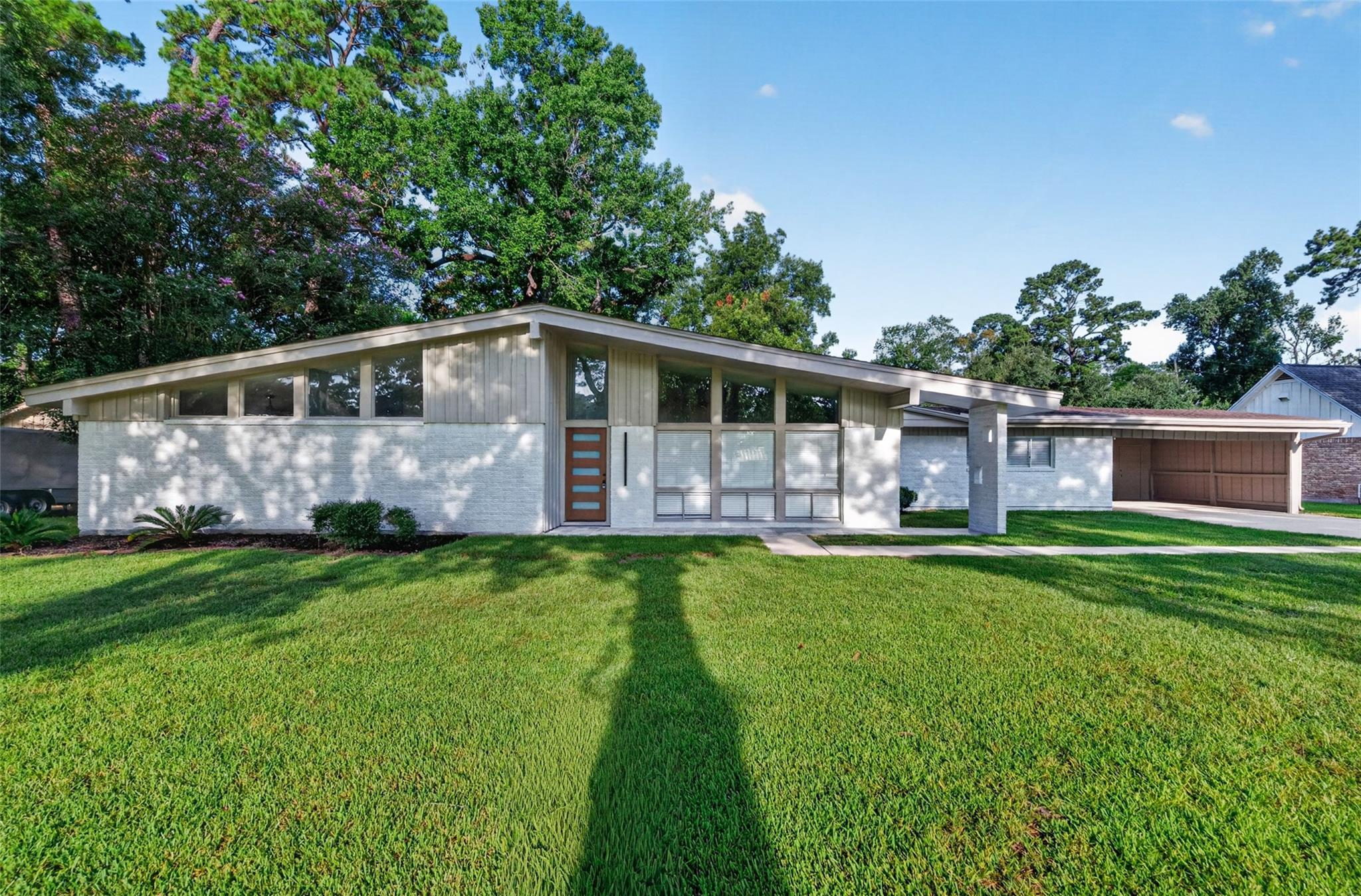 11619 Possum Hollow Lane