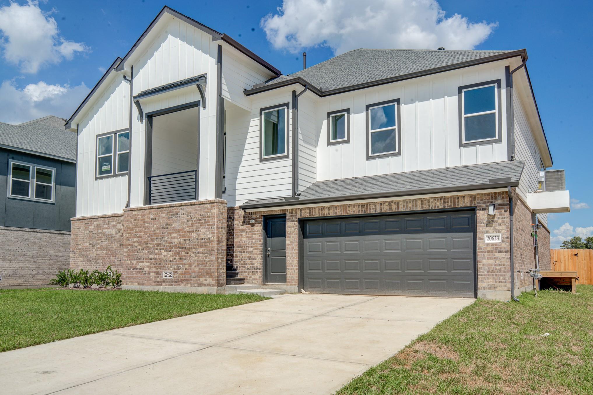 20638 Dynamic Court