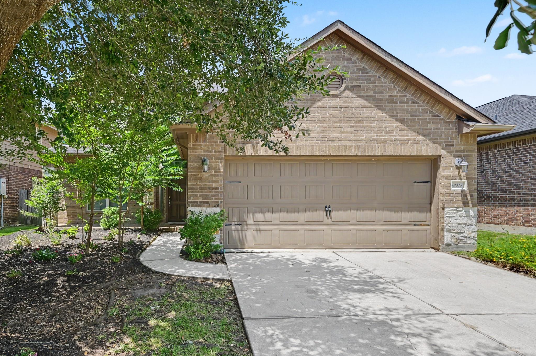 19315 Anchor Bay Lane