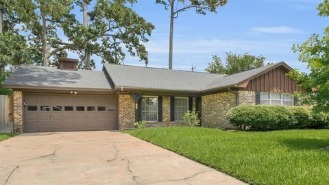 Photo of 442 Mignon Lane, Houston, TX 77024 (MLS # 97115862)