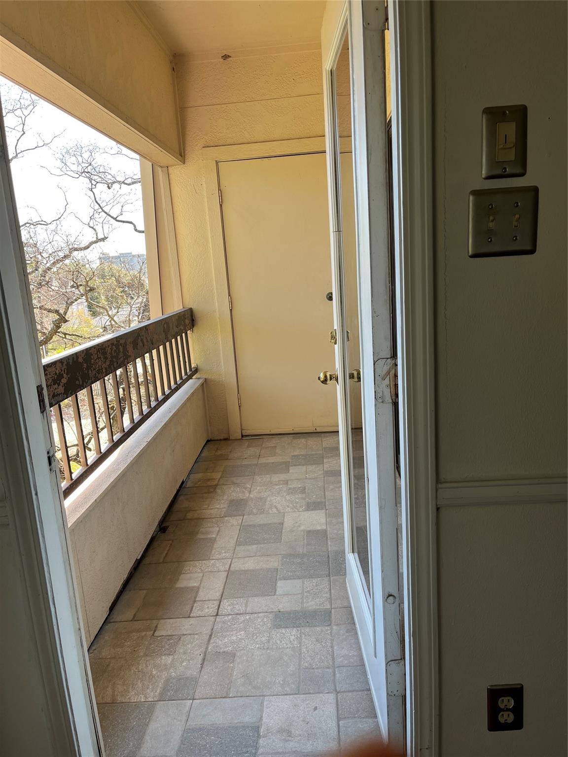 2211 S Braeswood Boulevard 23B