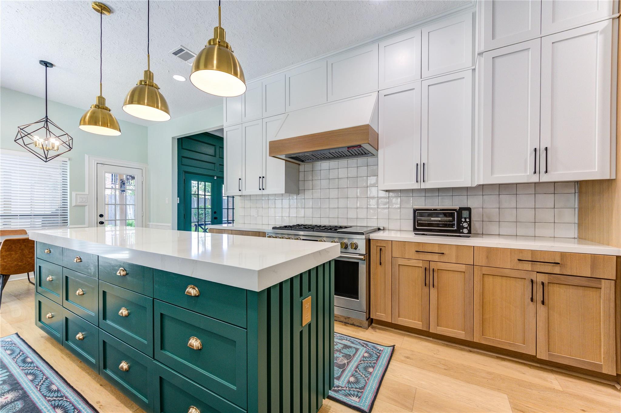 18 Hickory Shadows Drive