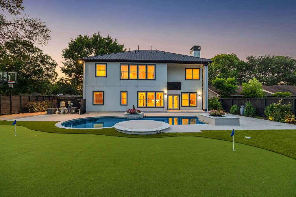 Photo of 8745 Tollis Street, Houston, TX 77055 (MLS # 3289952)