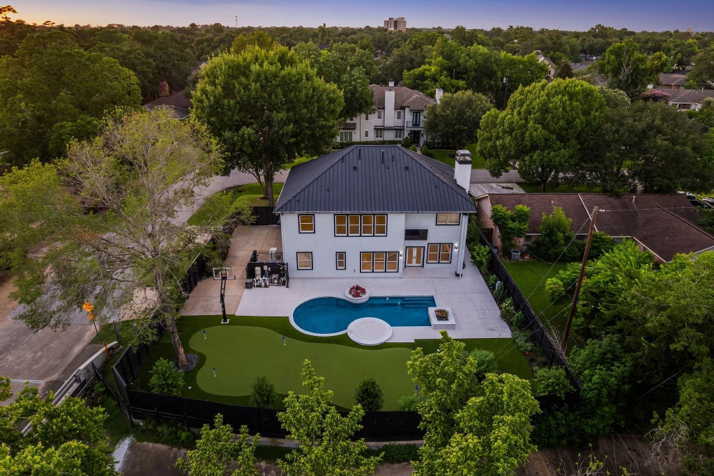 Photo of 8745 Tollis Street, Houston, TX 77055 (MLS # 3289952)