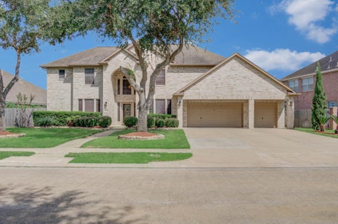 Photo of 11003 Hundred Bridge Lane, Sugar Land, TX 77498 (MLS # 44858302)