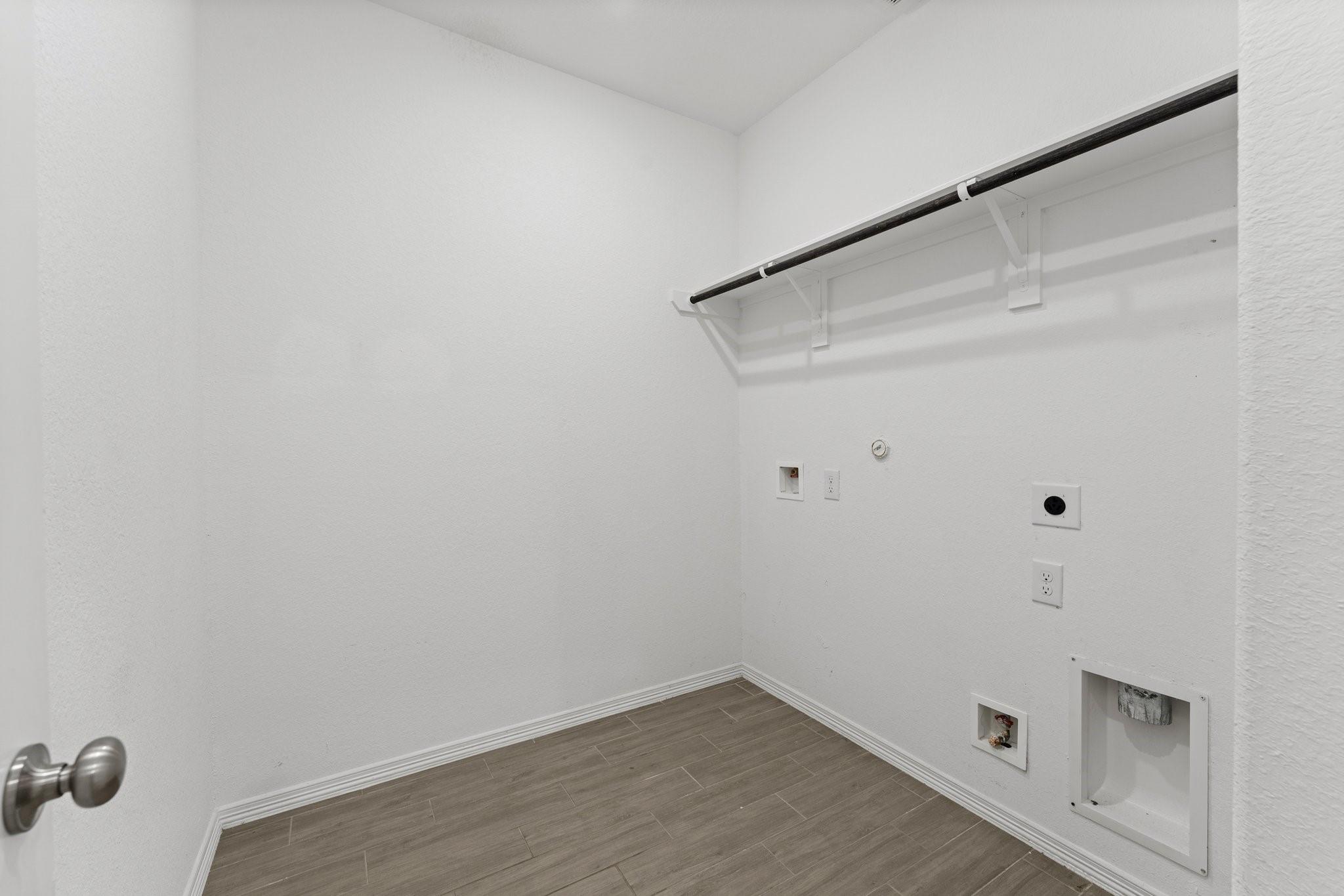 5806 Aurora Greens Lane