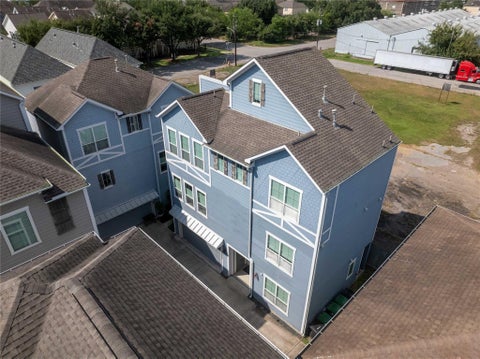 Tiny photo for 3009 Bell Street #B, Houston, TX 77003 (MLS # 14724107)