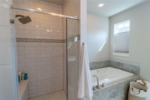 Tiny photo for 3009 Bell Street #B, Houston, TX 77003 (MLS # 14724107)