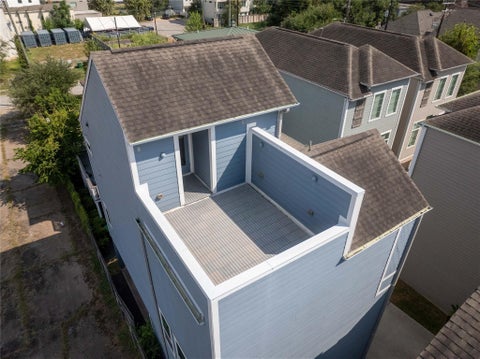 Tiny photo for 3009 Bell Street #B, Houston, TX 77003 (MLS # 14724107)