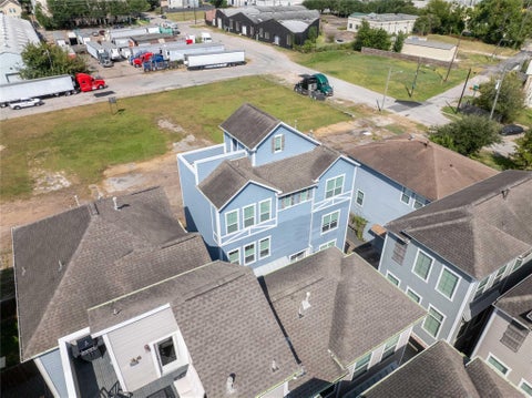 Tiny photo for 3009 Bell Street #B, Houston, TX 77003 (MLS # 14724107)