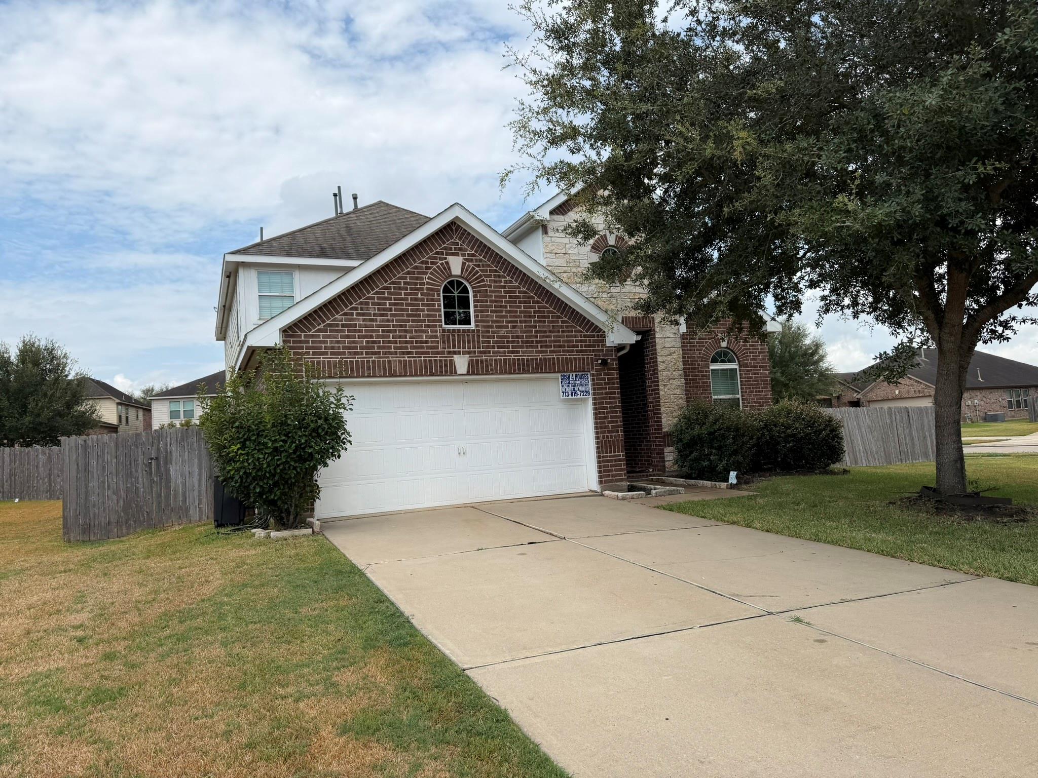 5902 Carnaby Lane