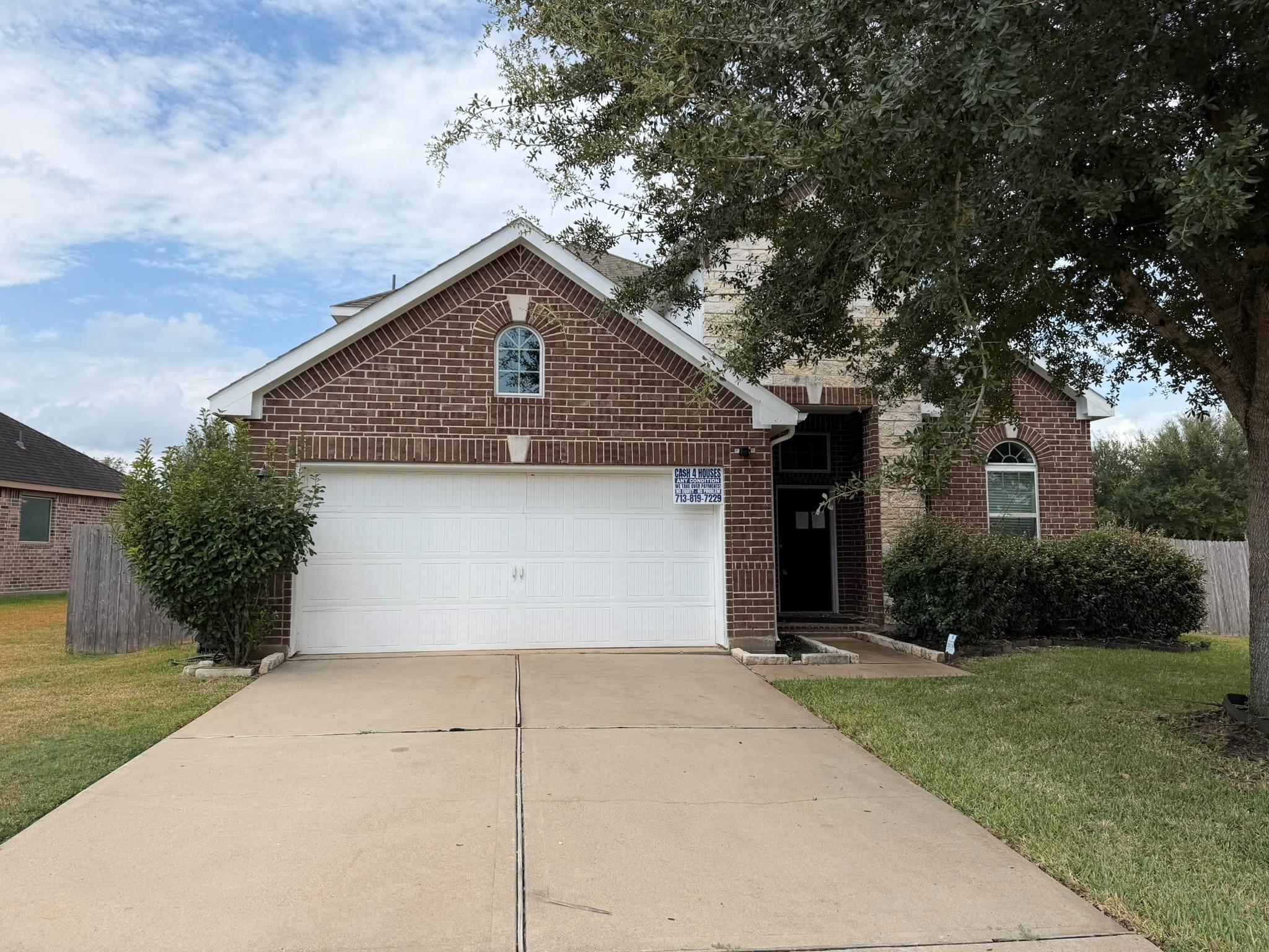 5902 Carnaby Lane