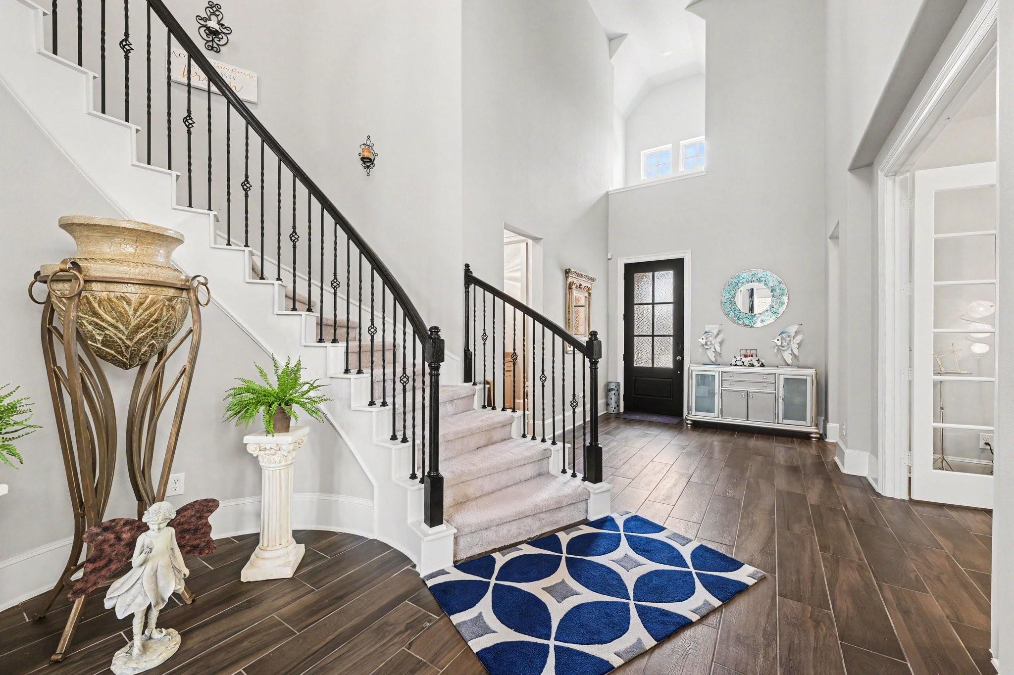 10019 Cypress Path
