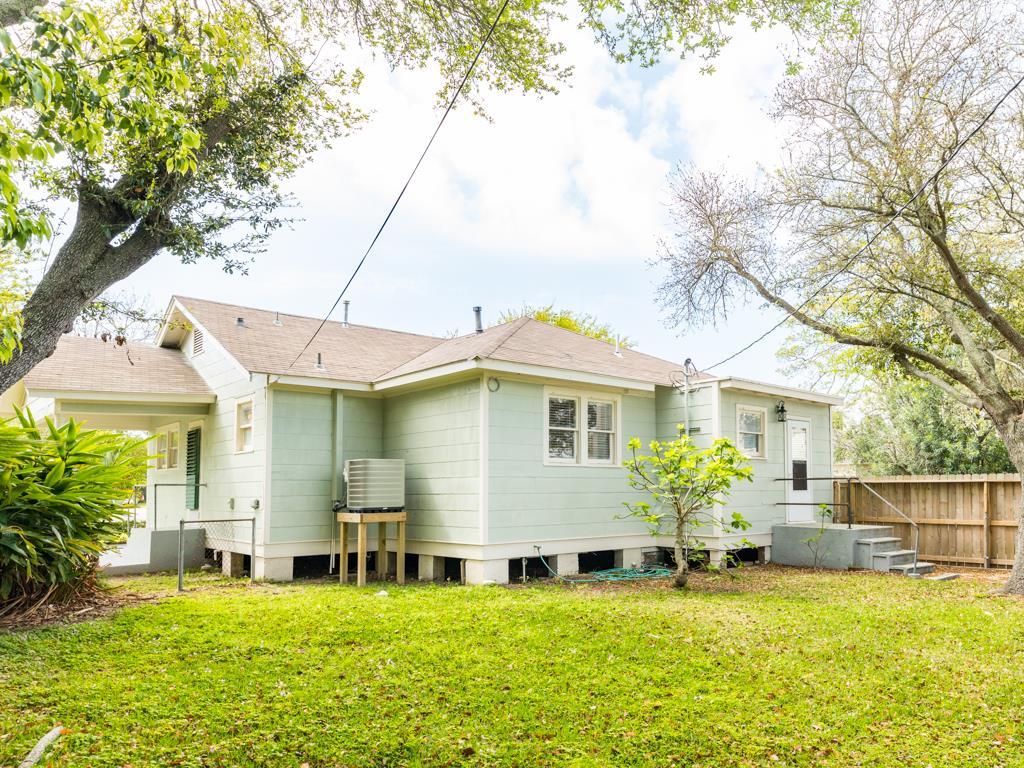 4528 Ave R 1/2