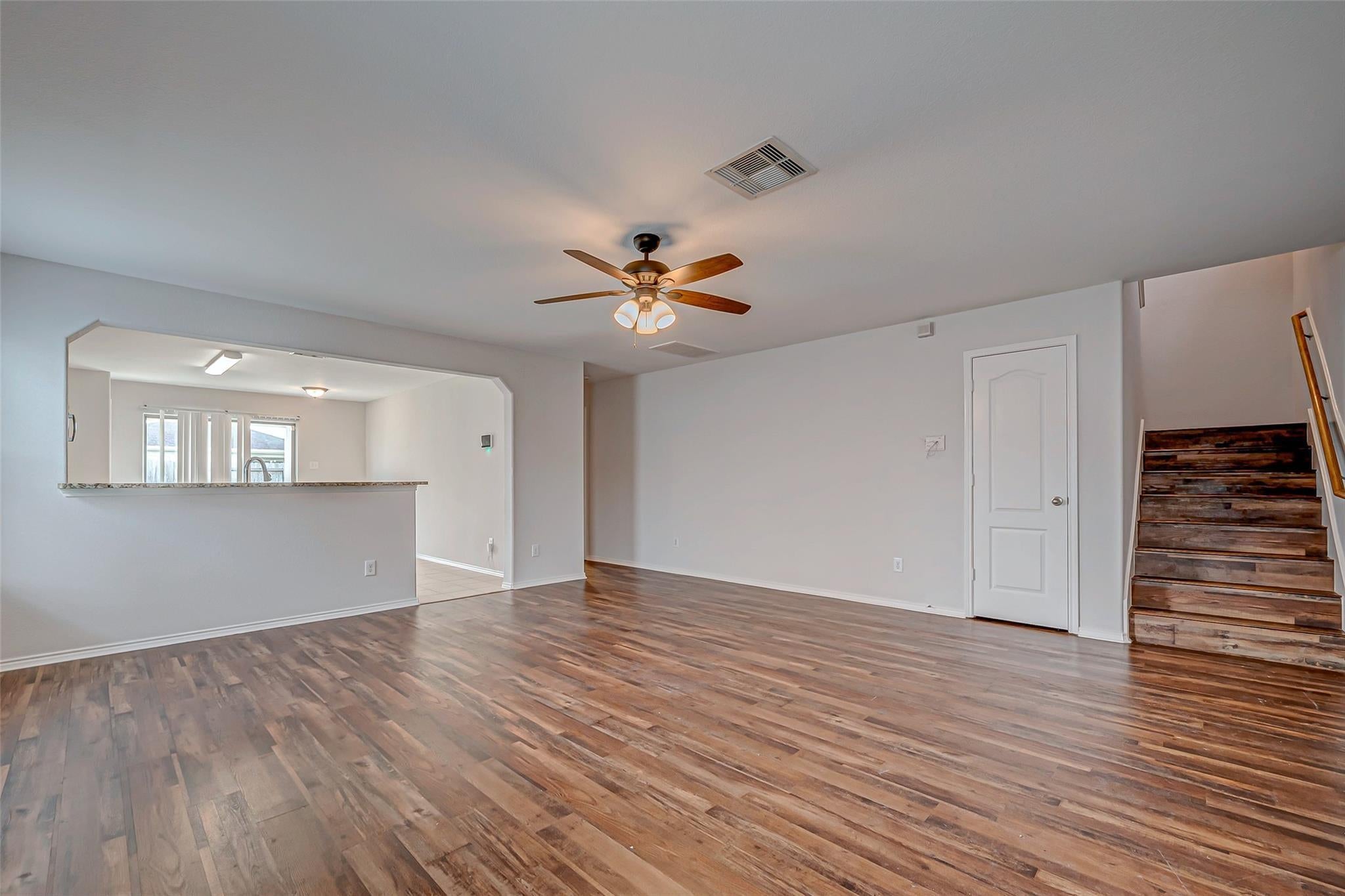 1335 Kane Court