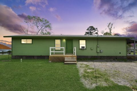 Photo of 17111 River Road #C, Channelview, TX 77530 (MLS # 22854157)