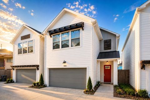 Photo of 1925 Gano Street, Houston, TX 77009 (MLS # 19727418)