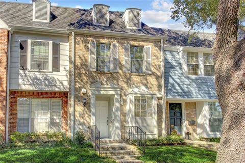 Photo of 385 N Post Oak Lane #385, Houston, TX 77024 (MLS # 38359198)