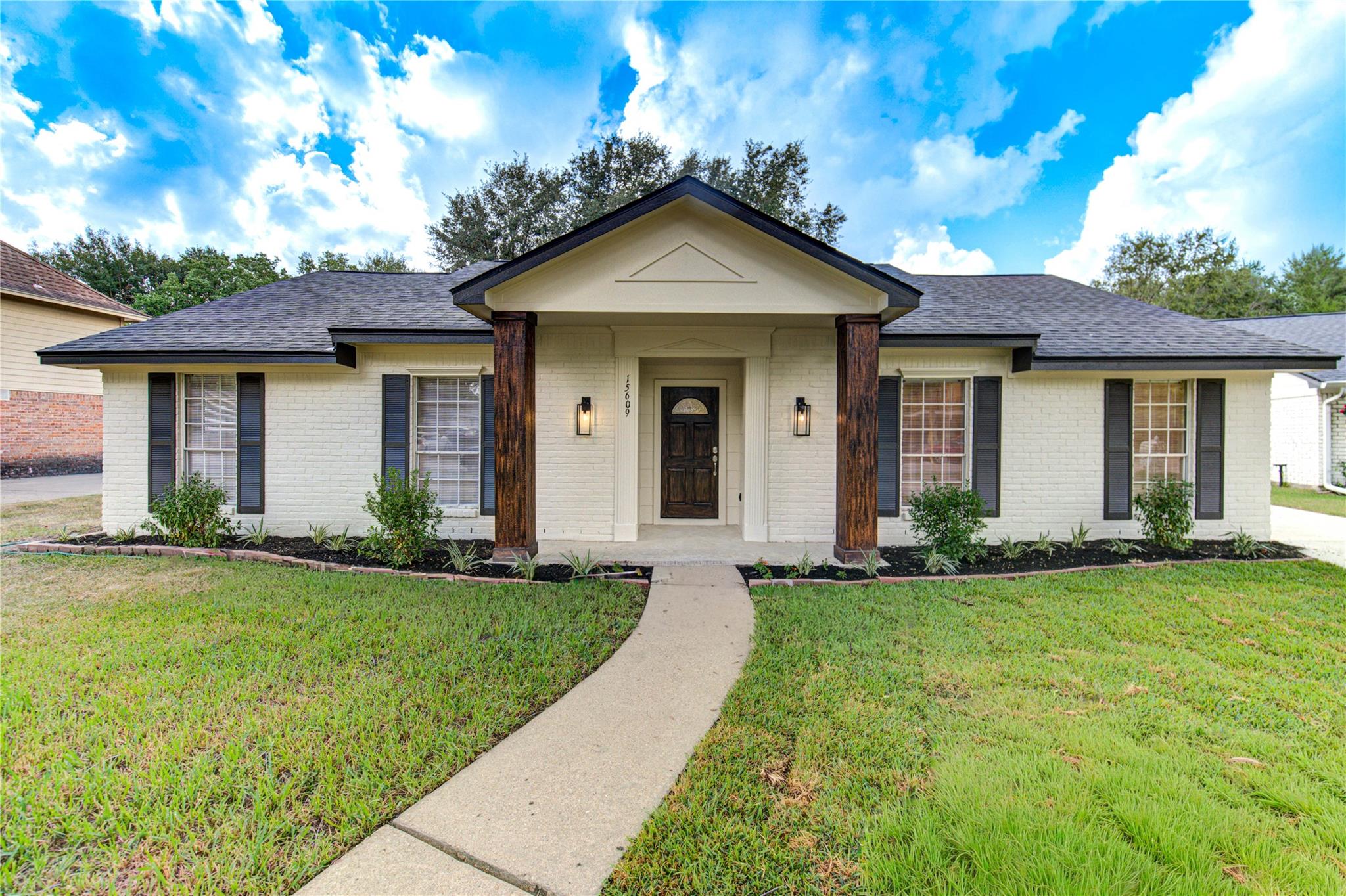 15609 Australia Street