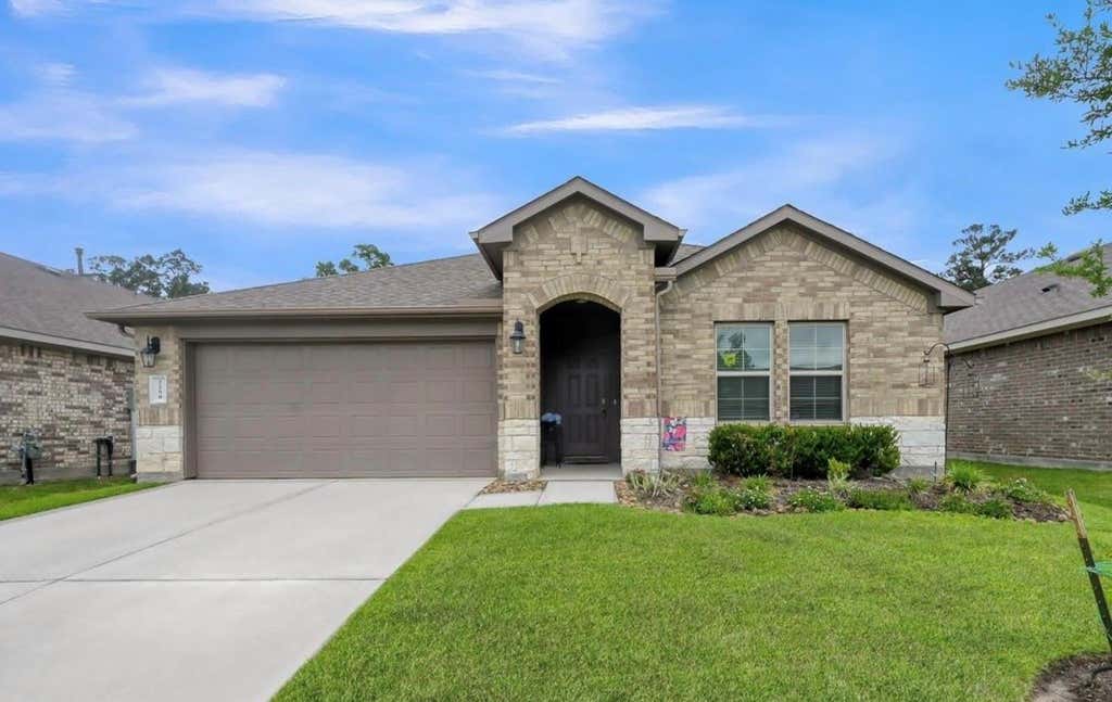 Photo of 2290 Strong Horse Drive, Conroe, TX 77301 (MLS # 39732913)