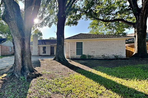 Photo of 11218 Angelique Drive, Houston, TX 77065 (MLS # 71805138)