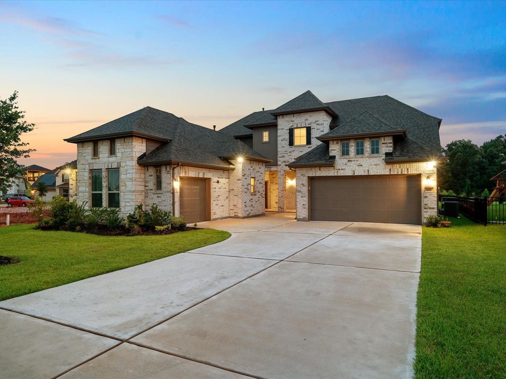 Photo of 262 Peninsula Point Drive, Montgomery, TX 77356 (MLS # 65386246)
