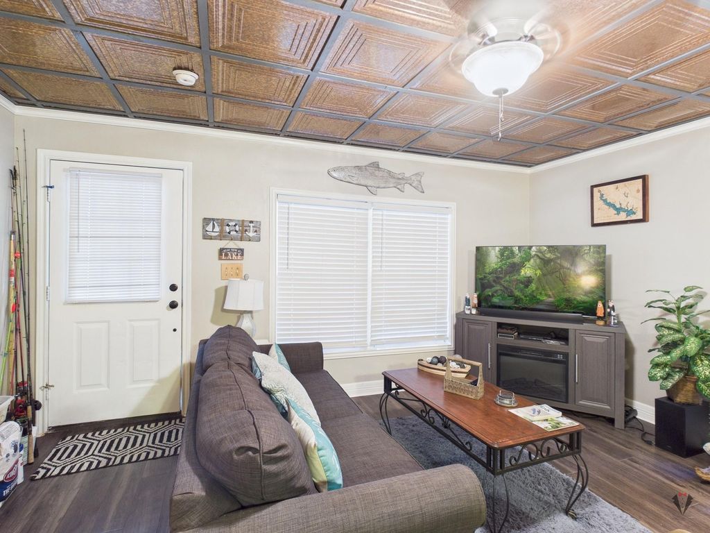 Photo of 1068 Holiday Harbor Drive, Jefferson, TX 75657 (MLS # 36951240)