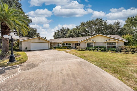 Photo of 803 Sharon Lane, Baytown, TX 77521 (MLS # 59339818)