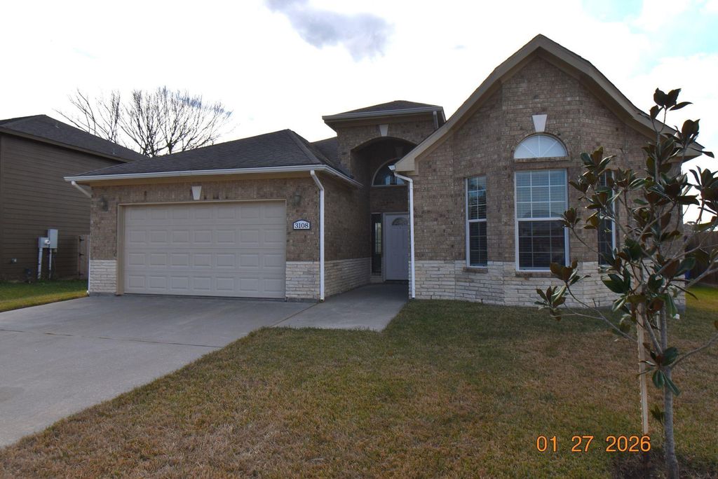 Photo of 3108 Avenue D, Dickinson, TX 77539 (MLS # 11285480)