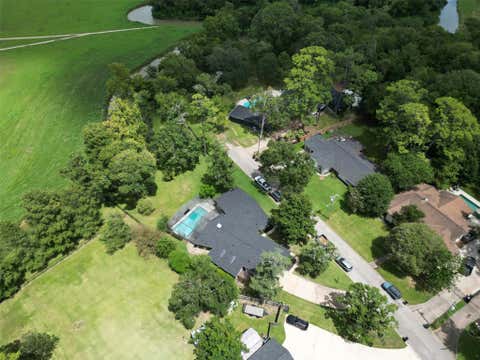 Tiny photo for 514 S Shadowbend Avenue, Friendswood, TX 77546 (MLS # 79034345)