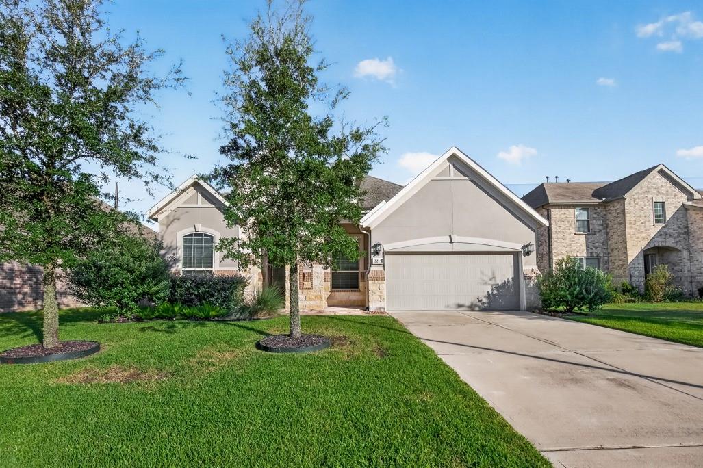 2215 Keystone Ridge Lane