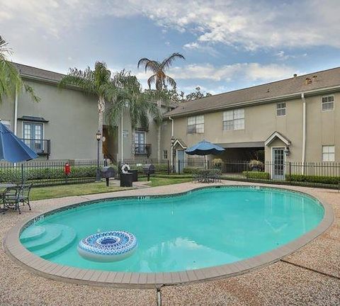 Tiny photo for 1903 Portsmouth Street #27, Houston, TX 77098 (MLS # 60880389)