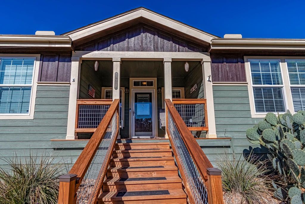 Photo of 120 Mary Drive, Huntsville, TX 77320 (MLS # 35221624)