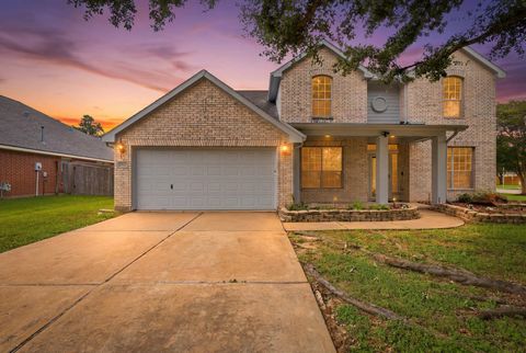 Photo of 15902 Emerald Briar Lane, Houston, TX 77084 (MLS # 33613850)