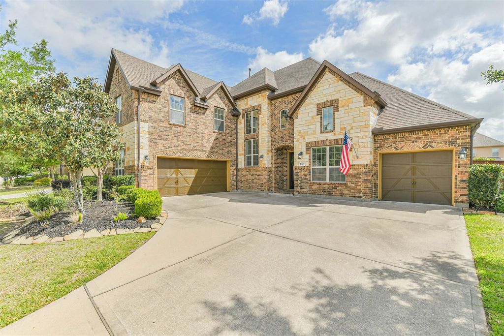 Photo of 17108 Spirit Lake Lane, Houston, TX 77044 (MLS # 61220971)