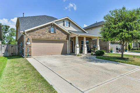 Photo of 533 Winburn Tide Lane, La Porte, TX 77571 (MLS # 20438967)