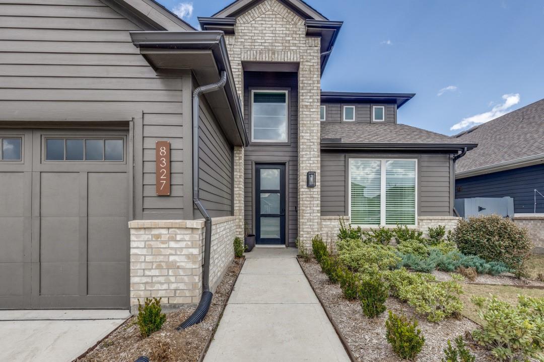 8327 Calico Pennant Way