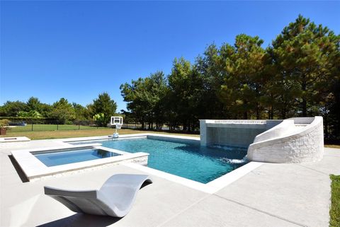 5615 Caspian Falls Lane Fulshear TX 77441