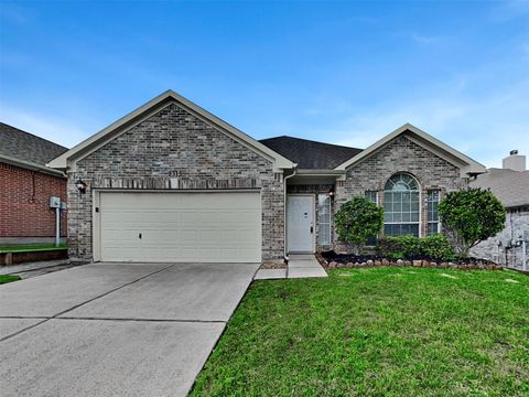 Photo of 2315 Perkins Crossing Drive, Conroe, TX 77304 (MLS # 20887739)
