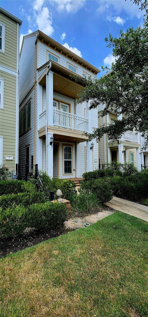 Photo of 11 Rafters Row, The Woodlands, TX 77380 (MLS # 2824839)