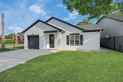 Photo of 9006 Ledge Street, Houston, TX 77075 (MLS # 73709218)