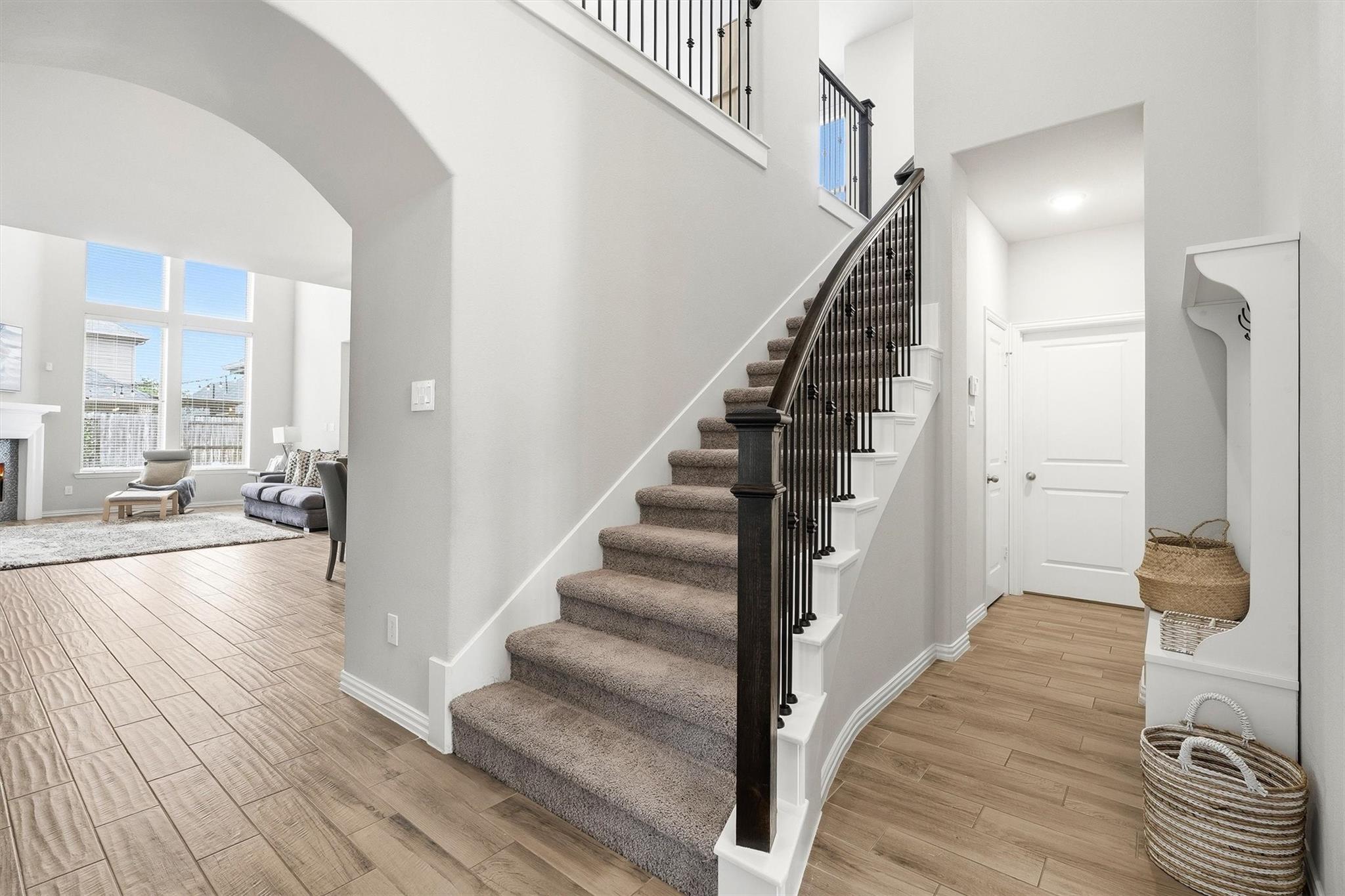 3427 Willow Crescent Court
