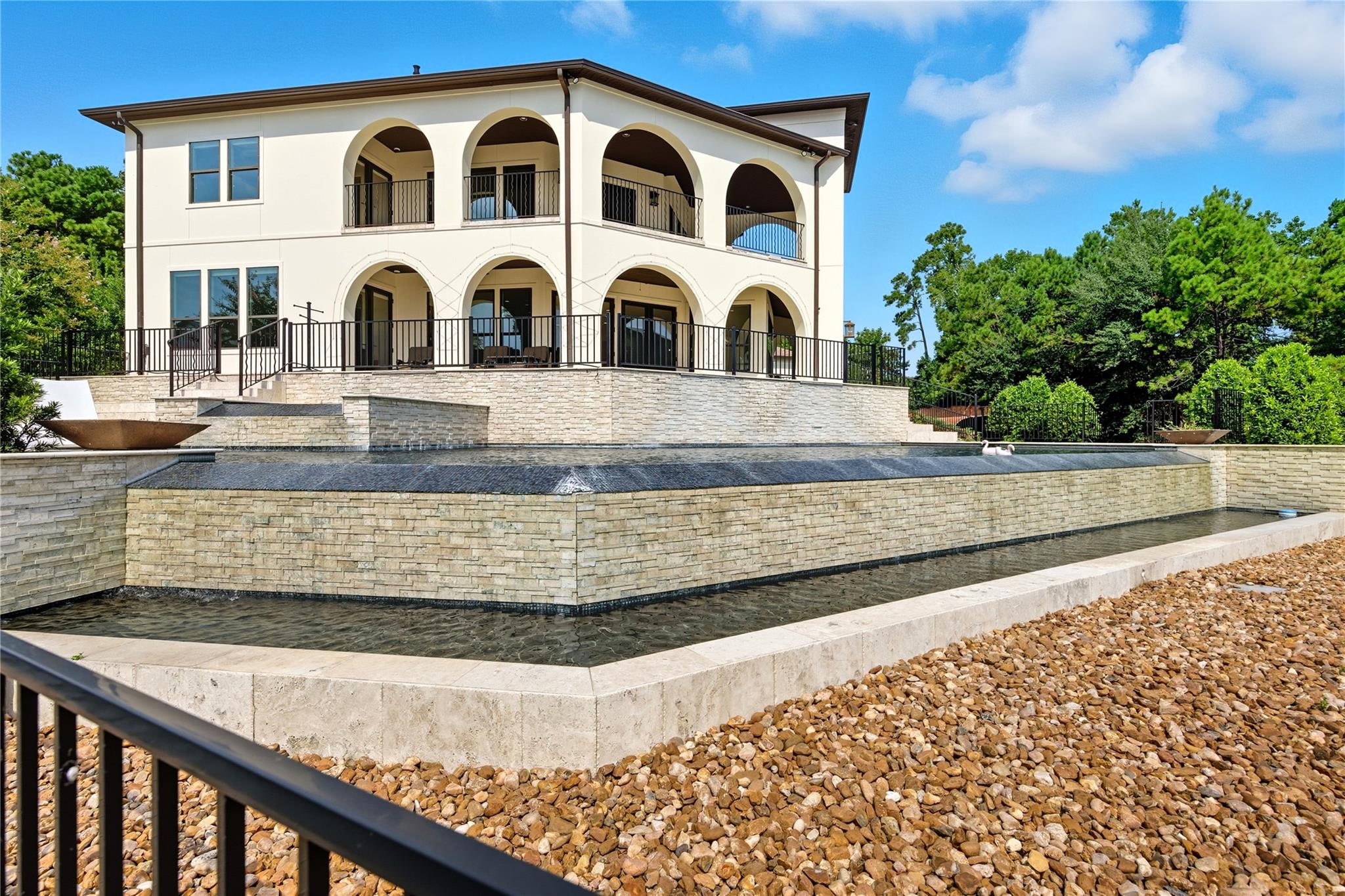 186 Bentwater Bay Drive