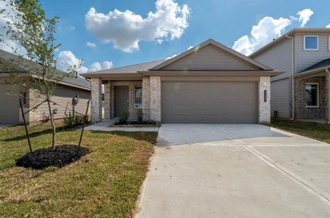 Photo of 1135 Tempranillo Way, Houston, TX 77090 (MLS # 79664484)
