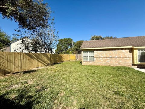 Tiny photo for 11911 Green Glade Drive, Houston, TX 77099 (MLS # 51271323)