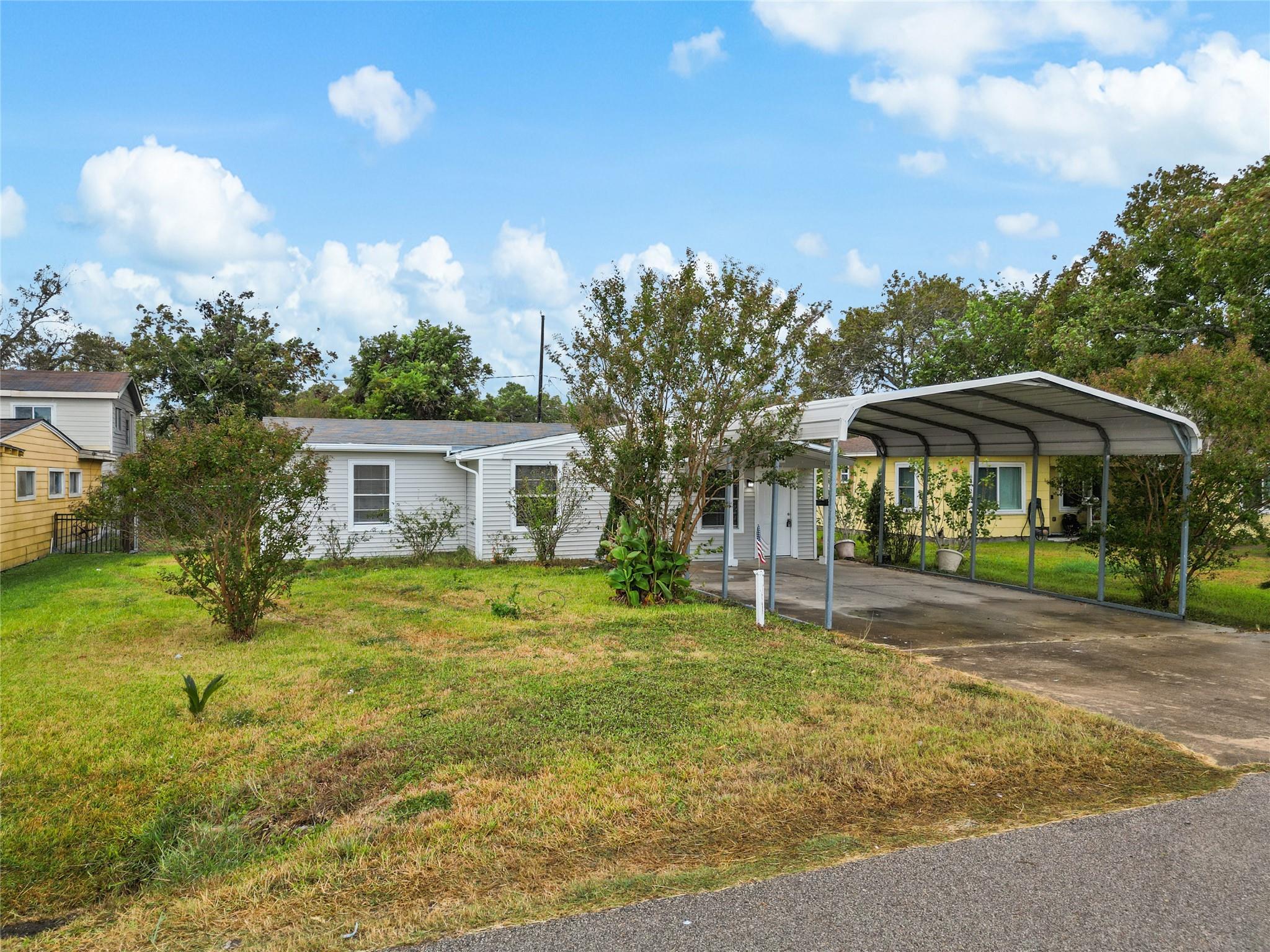 1004 S 2nd Street