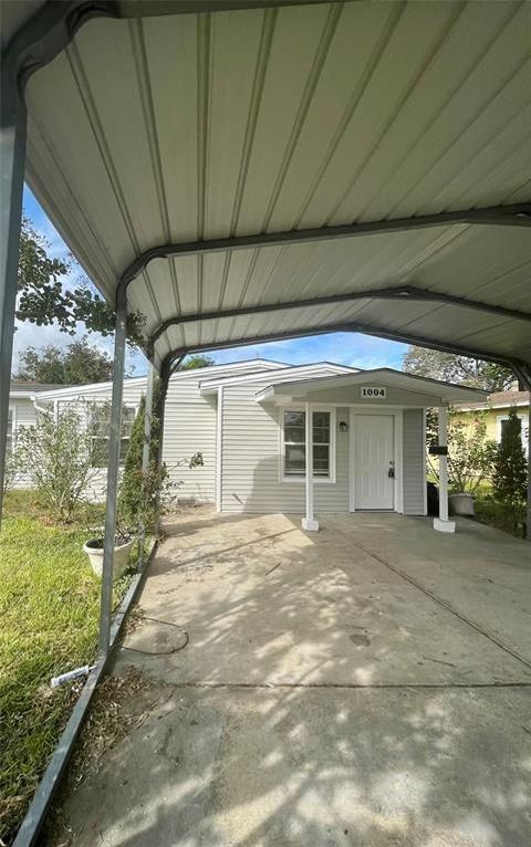 Photo of 1004 S 2nd Street, La Porte, TX 77571 (MLS # 59369769)